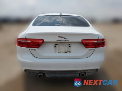 Zdjęcie 6 z 13 samochodu: 2018 JAGUAR XE VIN:SAJAR4FX0JCP27825 - miniatura