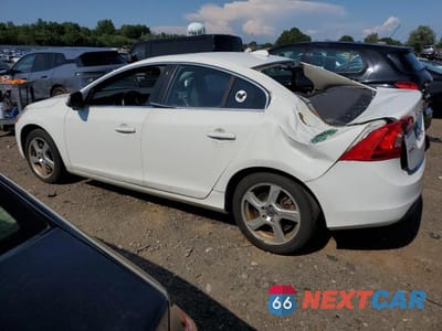 Drugie zdjęcie samochodu z przodu: 2012 VOLVO S60 T5 VIN:YV1622FS7C2081106 - miniatura