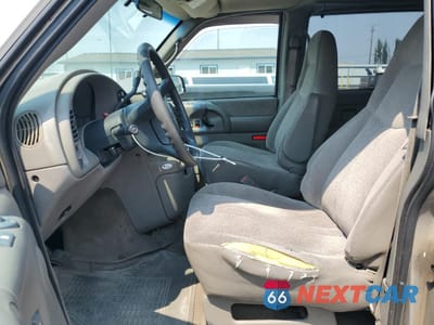 Zdjęcie 7 z 14 samochodu: 2003 CHEVROLET ASTRO VIN:1GNEL19X43B137316 - miniatura
