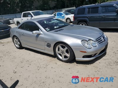 Czwarte zdjęcie samochodu z boku: 2005 MERCEDES-BENZ SL 55 AMG VIN:WDBSK74F85F099082 - miniatura