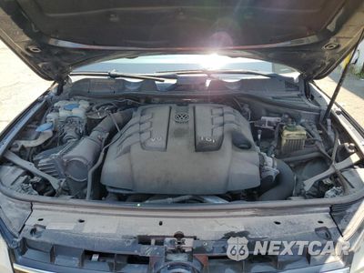 Zdjęcie 7 z 10 samochodu: 2014 VOLKSWAGEN TOUAREG V6 TDI VIN:WVGEP9BP4ED010414 - miniatura