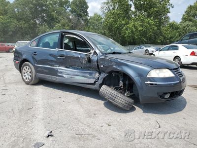 Czwarte zdjęcie samochodu z boku: 2003 VOLKSWAGEN PASSAT GLS VIN:WVWPD63B33P181741 - miniatura