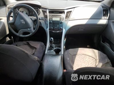Zdjęcie 8 z 12 samochodu: 2013 HYUNDAI SONATA GLS VIN:5NPEB4ACXDH565185 - miniatura