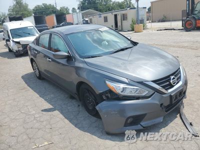 Czwarte zdjęcie samochodu z boku: 2018 NISSAN ALTIMA 2.5 VIN:1N4AL3AP0JC273695 - miniatura