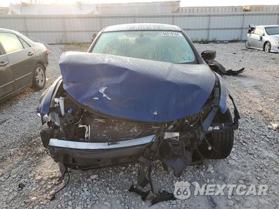 Piąte zdjęcie samochodu w środku: 2017 NISSAN ALTIMA 2.5 VIN:1N4AL3AP4HC125320 - miniatura