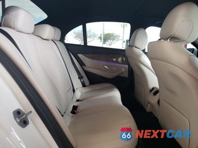 Zdjęcie 10 z 12 samochodu: 2022 MERCEDES-BENZ E 350 VIN:W1KZF8DB7NB053490 - miniatura