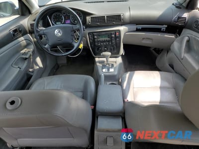 Zdjęcie 8 z 12 samochodu: 2003 VOLKSWAGEN PASSAT GLS VIN:WVWPD63B33P181741 - miniatura