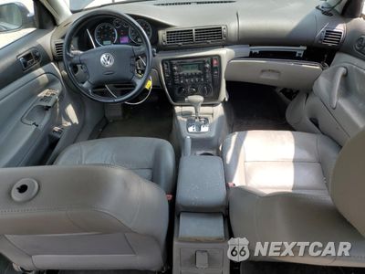 Zdjęcie 8 z 12 samochodu: 2003 VOLKSWAGEN PASSAT GLS VIN:WVWPD63B33P181741 - miniatura