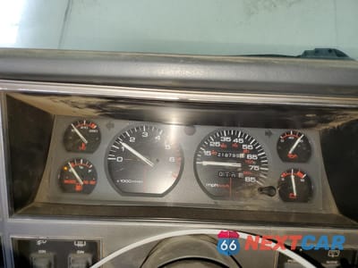 Zdjęcie 9 z 12 samochodu: 1990 JEEP CHEROKEE LAREDO VIN:1J4FJ57L1LL166898 - miniatura