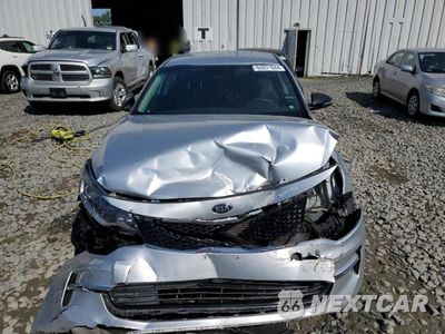 Piąte zdjęcie samochodu w środku: 2017 KIA OPTIMA LX VIN:5XXGT4L37HG137871 - miniatura