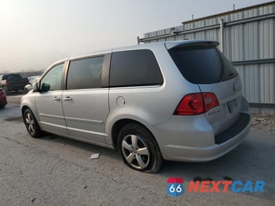 Drugie zdjęcie samochodu z przodu: 2010 VOLKSWAGEN ROUTAN SE VIN:2V4RW3D11AR138394 - miniatura