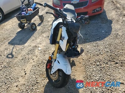 Drugie zdjęcie samochodu z przodu: 2017 HONDA GROM 125 VIN:MLHJC6112H5204333 - miniatura