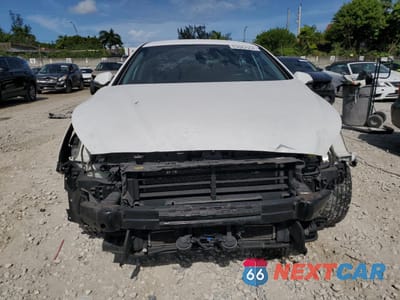 Piąte zdjęcie samochodu w środku: 2018 HYUNDAI SONATA HYBRID VIN:KMHE24L36JA078447 - miniatura