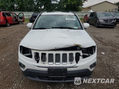 Piąte zdjęcie samochodu w środku: 2016 JEEP COMPASS LATITUDE VIN:1C4NJDEB0GD768603 - miniatura