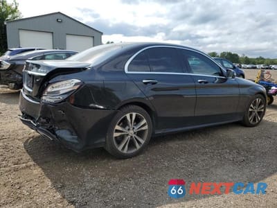 Trzecie zdjęcie samochodu z tyłu: 2017 MERCEDES-BENZ C 300 4MATIC VIN:55SWF4KB3HU232926 - miniatura