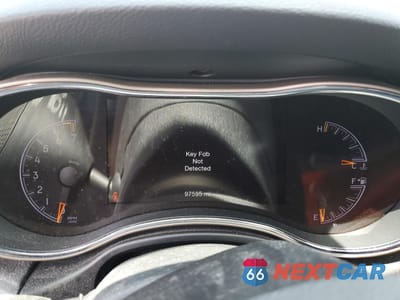Zdjęcie 9 z 13 samochodu: 2017 JEEP GRAND CHEROKEE LAREDO VIN:1C4RJFAG6HC826056 - miniatura