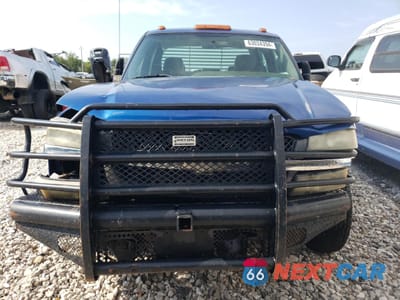 Piąte zdjęcie samochodu w środku: 2004 CHEVROLET SILVERADO K3500 VIN:1GBJK33274F208350 - miniatura