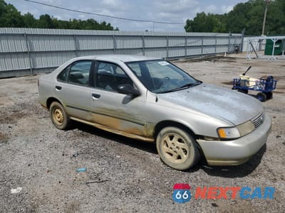 Czwarte zdjęcie samochodu z boku: 1996 NISSAN SENTRA XE VIN:3N1AB41DXTL004753 - miniatura