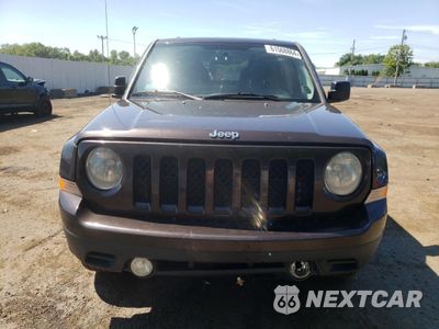Piąte zdjęcie samochodu w środku: 2014 JEEP PATRIOT LATITUDE VIN:1C4NJRFBXED684085 - miniatura