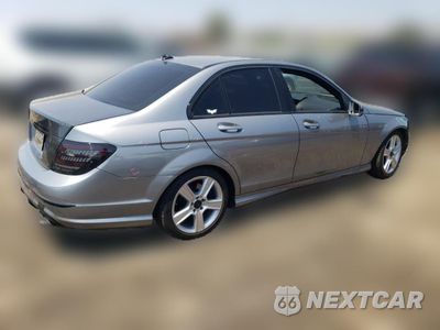 Trzecie zdjęcie samochodu z tyłu: 2011 MERCEDES-BENZ C 300 VIN:WDDGF5EB5BR167110 - miniatura
