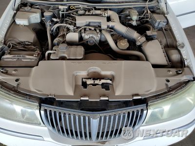 Zdjęcie 11 z 12 samochodu: 2002 LINCOLN TOWN CAR SIGNATURE VIN:1LNHM82W02Y661308 - miniatura