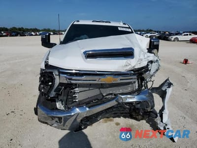 Piąte zdjęcie samochodu w środku: 2024 CHEVROLET SILVERADO K2500 HEAVY DUTY LTZ VIN:1GC4YPEY8RF110581 - miniatura