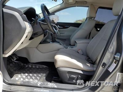 Zdjęcie 7 z 14 samochodu: 2017 NISSAN ROGUE SPORT S VIN:JN1BJ1CP8HW003020 - miniatura