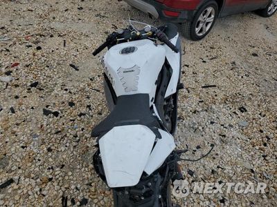 Zdjęcie 6 z 9 samochodu: 2021 KAWASAKI ZX636 K VIN:JKBZXJH13MA009643 - miniatura