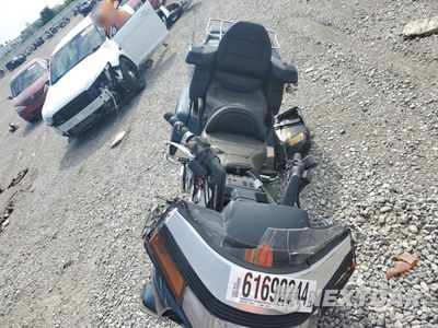 Piąte zdjęcie samochodu w środku: 1989 HONDA GL1500 VIN:1HFSC2202KA108342 - miniatura