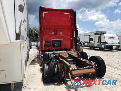 Trzecie zdjęcie samochodu z tyłu: 2018 KENWORTH CONSTRUCTION T680 VIN:1XKYD49X1JJ204112 - miniatura