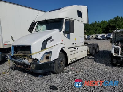 Drugie zdjęcie samochodu z przodu: 2014 VOLVO VN VNL VIN:4V4NC9EH9EN173742 - miniatura