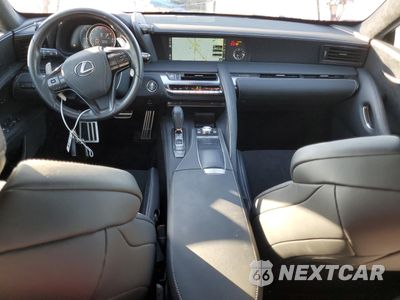Zdjęcie 8 z 14 samochodu: 2018 LEXUS LC 500 VIN:JTHHP5AYXJA000873 - miniatura