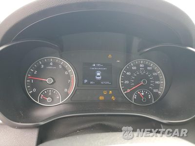 Zdjęcie 9 z 14 samochodu: 2019 KIA OPTIMA LX VIN:5XXGT4L33KG335581 - miniatura