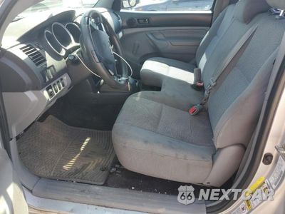 Zdjęcie 7 z 12 samochodu: 2012 TOYOTA TACOMA BASE VIN:5TFNX4CN0CX011690 - miniatura