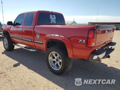 Drugie zdjęcie samochodu z przodu: 2000 CHEVROLET SILVERADO K1500 VIN:1GCEK19T2YE292218 - miniatura