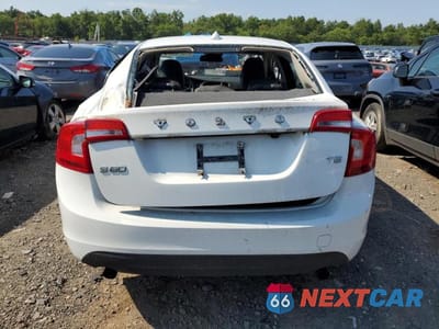 Zdjęcie 6 z 12 samochodu: 2012 VOLVO S60 T5 VIN:YV1622FS7C2081106 - miniatura