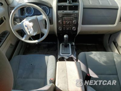 Zdjęcie 8 z 15 samochodu: 2011 FORD ESCAPE XLS VIN:1FMCU9C78BKC69624 - miniatura