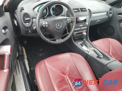 Zdjęcie 8 z 15 samochodu: 2005 MERCEDES-BENZ SLK 350 VIN:WDBWK56F55F061568 - miniatura