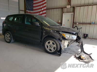 Czwarte zdjęcie samochodu z boku: 2017 FORD ESCAPE S VIN:1FMCU0F77HUB96086 - miniatura