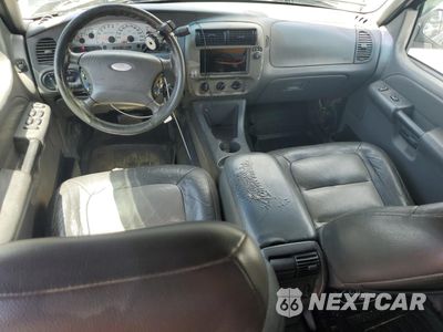 Zdjęcie 8 z 12 samochodu: 2004 FORD EXPLORER SPORT TRAC VIN:1FMZU67K84UB75127 - miniatura