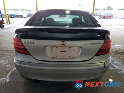 Zdjęcie 6 z 12 samochodu: 2003 MERCEDES-BENZ C 230K SPORT COUPE VIN:WDBRN40J53A428572 - miniatura