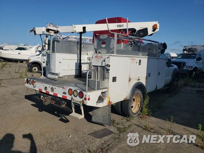 Trzecie zdjęcie samochodu z tyłu: 2015 FORD F450 SUPER DUTY VIN:1FDUF4GY8FED21150 - miniatura