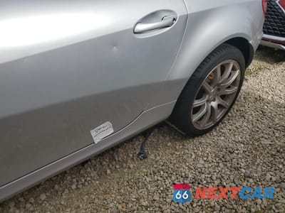 Zdjęcie 14 z 15 samochodu: 2005 MERCEDES-BENZ SLK 350 VIN:WDBWK56F55F061568 - miniatura