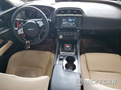 Zdjęcie 8 z 13 samochodu: 2017 JAGUAR XE VIN:SAJAR4BG2HA974033 - miniatura