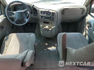 Zdjęcie 8 z 14 samochodu: 2003 CHEVROLET ASTRO VIN:1GNEL19X43B137316 - miniatura