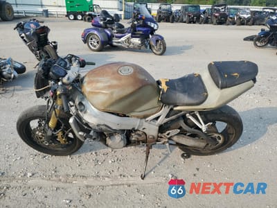 Trzecie zdjęcie samochodu z tyłu: 2005 SUZUKI GSX-R600 K VIN:JS1GN7CA652105502 - miniatura