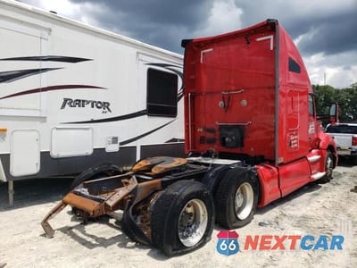 Czwarte zdjęcie samochodu z boku: 2018 KENWORTH CONSTRUCTION T680 VIN:1XKYD49X1JJ204112 - miniatura