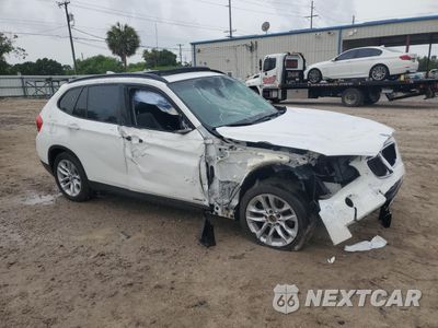 Czwarte zdjęcie samochodu z boku: 2015 BMW X1 XDRIVE28I VIN:WBAVL1C53FVY38395 - miniatura