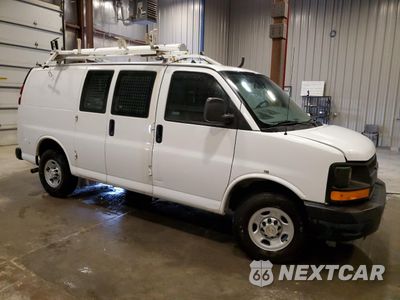 Czwarte zdjęcie samochodu z boku: 2013 CHEVROLET EXPRESS G2500 VIN:1GCWGFCA4D1191872 - miniatura