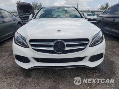 Piąte zdjęcie samochodu w środku: 2018 MERCEDES-BENZ C 300 VIN:WDDWF4JB4JR414434 - miniatura